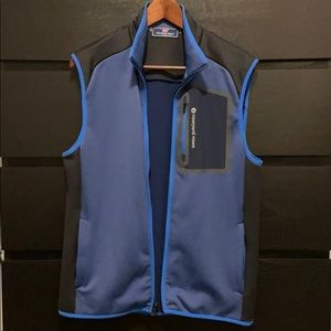 vineyard vines vest